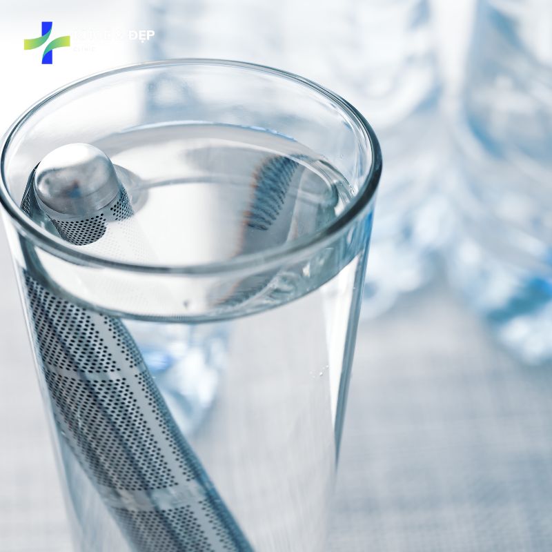 Vì sao bạn nên uống bao nhiêu nước mỗi ngày