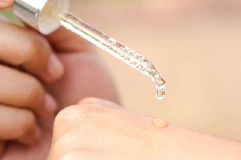 Chăm sóc da với serum Chăm sóc da với serum