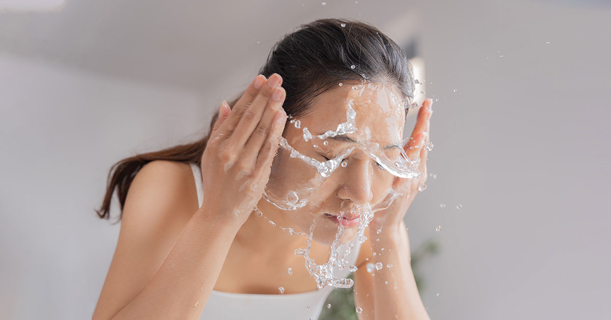Quy trình 4 bước chăm sóc da ban ngày Quy trình 4 bước chăm sóc da ban ngày